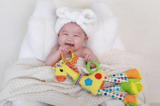 大连1岁宝宝流鼻涕打喷嚏